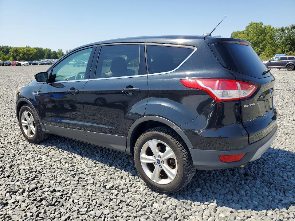 63997596 :رقم المزاد ، 1FMCU0GX0FUC59735 vin ، 2015 Ford Escape مزاد بيع