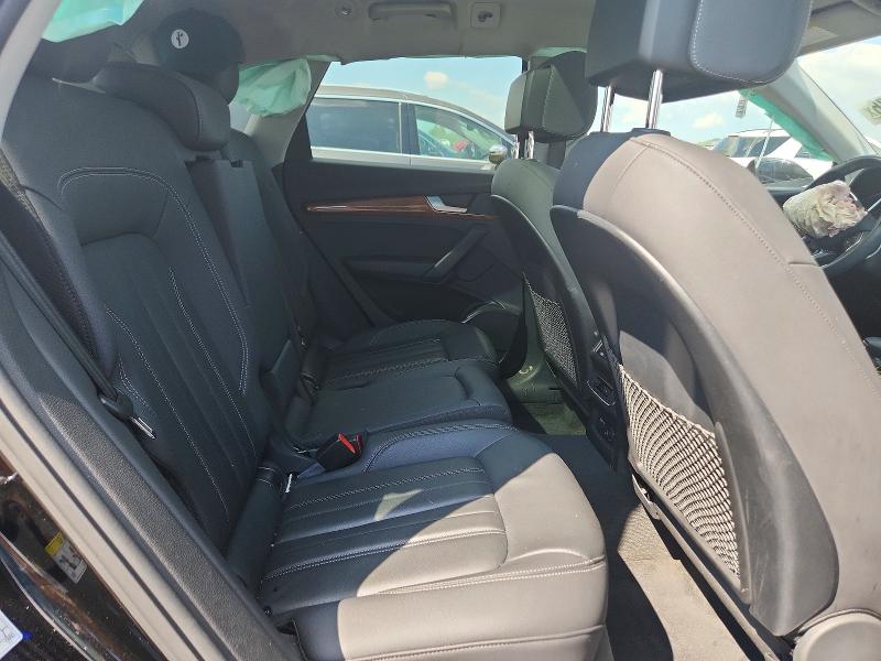 63777376 :رقم المزاد ، WA1AAAFY7M2082382 vin ، 2021 Audi Q5 مزاد بيع