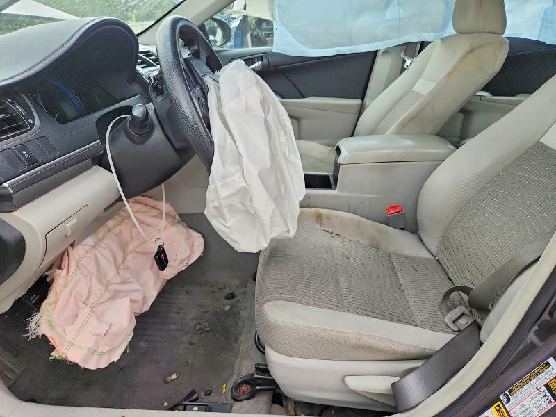 2014 Toyota Camry Hybrid მანქანა იყიდება აუქციონზე, vin: 4T1BD1FK6EU122563, აუქციონის ნომერი: 64903486