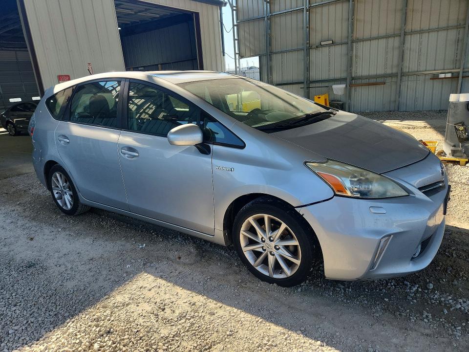 67316806 :رقم المزاد ، JTDZN3EU7D3271440 vin ، 2013 Toyota Prius V مزاد بيع