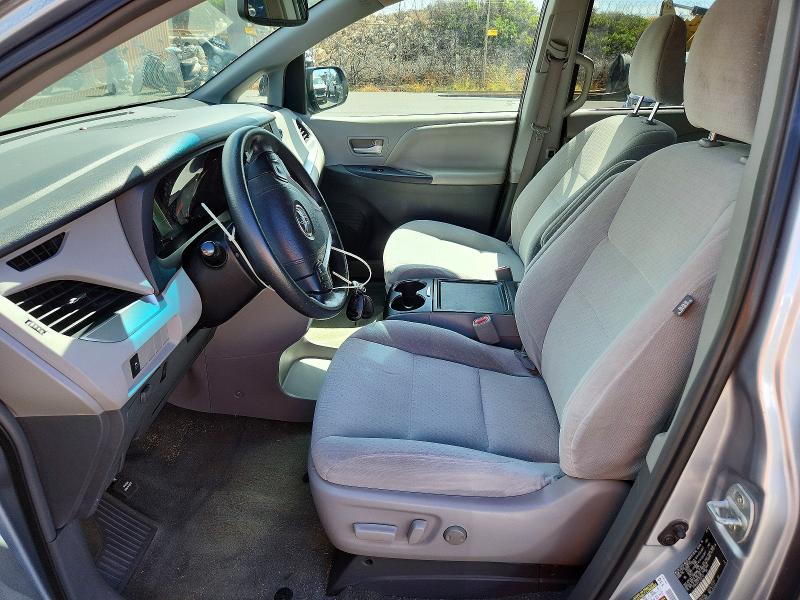 65363326 :رقم المزاد ، 5TDKK3DC2FS532140 vin ، 2015 Toyota Sienna مزاد بيع