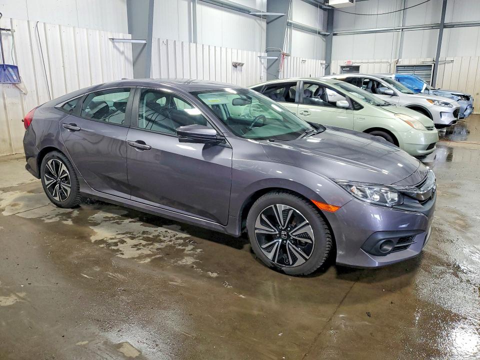 64500866 :رقم المزاد ، 19XFC1F74HE029466 vin ، 2017 Honda Civic مزاد بيع