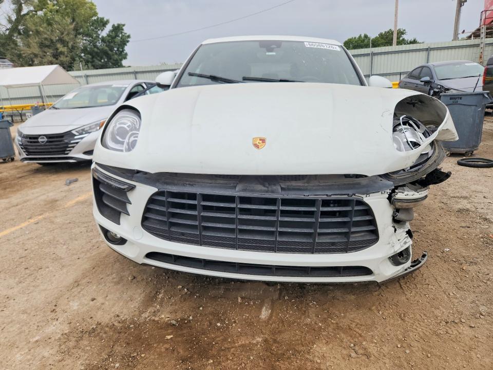 66586126 :رقم المزاد ، WP1AA2A58JLB16617 vin ، 2018 Porsche Macan مزاد بيع