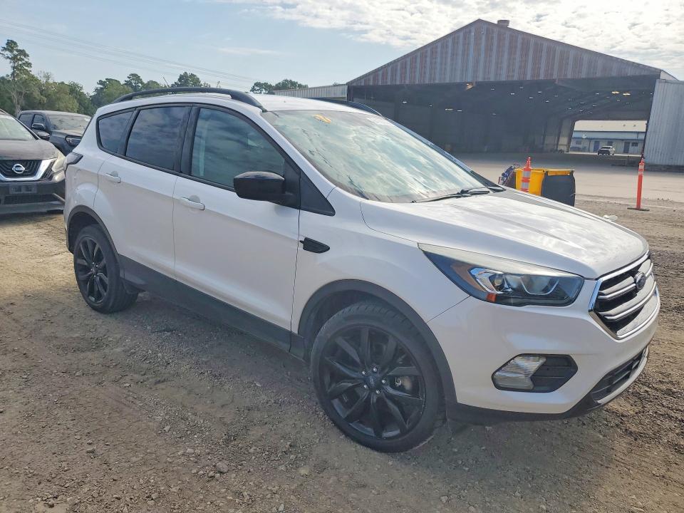 Aukcja sprzedaży 2017 Ford Escape, vin: 1FMCU0G92HUB95900, numer aukcji: 64163056