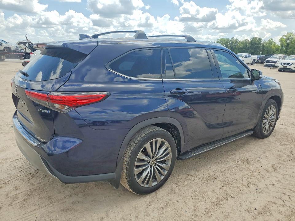 2021 Toyota Highlander მანქანა იყიდება აუქციონზე, vin: 5TDFARAH7MS008597, აუქციონის ნომერი: 64389326