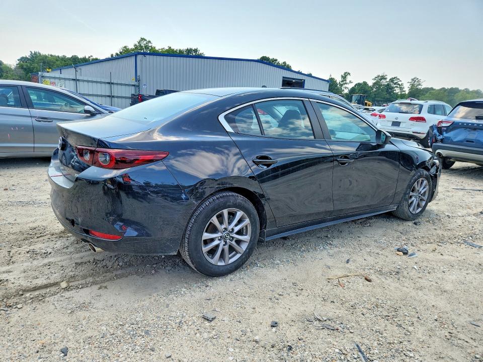 64814866 :رقم المزاد ، 3MZBPAA79NM307612 vin ، 2022 Mazda 3 مزاد بيع