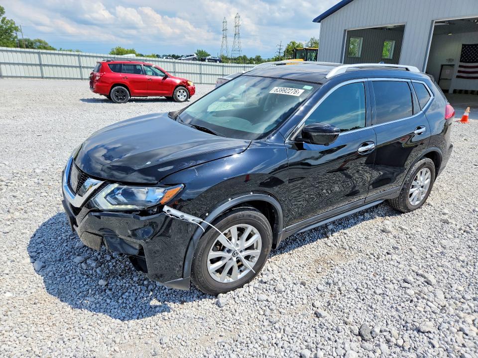 Продаж на аукціоні авто 2017 Nissan Rogue, vin: 5N1AT2MV8HC896440, номер лоту: 63992276