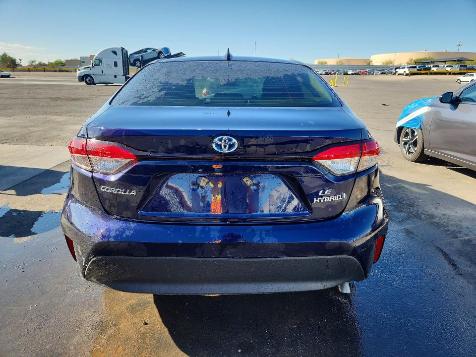 Продаж на аукціоні авто 2023 Toyota Corolla Hybrid, vin: JTDBDMHE7PJ000232, номер лоту: 67140296