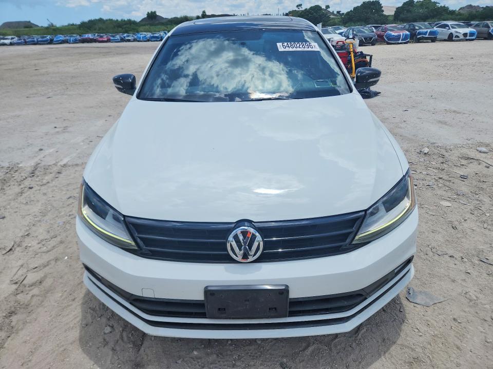 64802896 :رقم المزاد ، 3VWD17AJ1JM228762 vin ، 2018 Volkswagen Jetta مزاد بيع