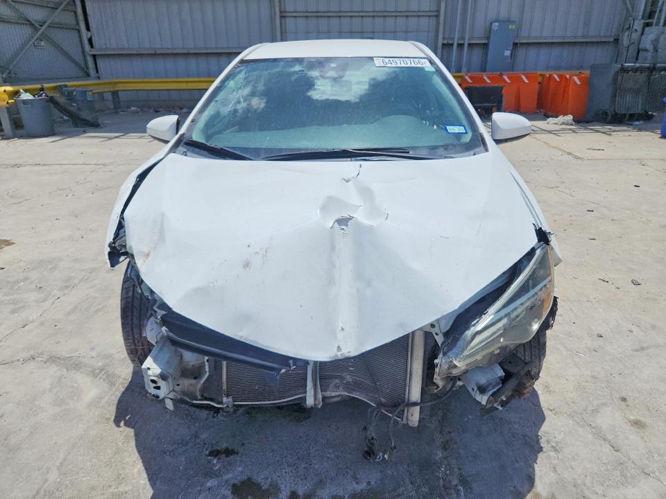 64970766 :رقم المزاد ، 2T1BURHE6HC778306 vin ، 2017 Toyota Corolla مزاد بيع