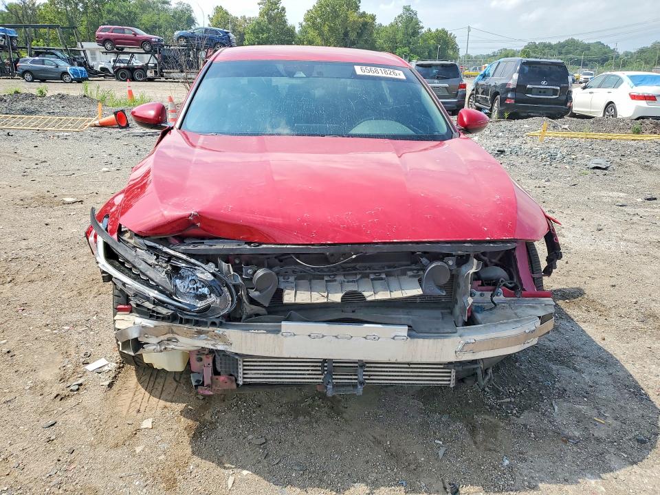 Продажа на аукционе авто 2018 Honda Accord, vin: 1HGCV1F39JA217971, номер лота: 65681826
