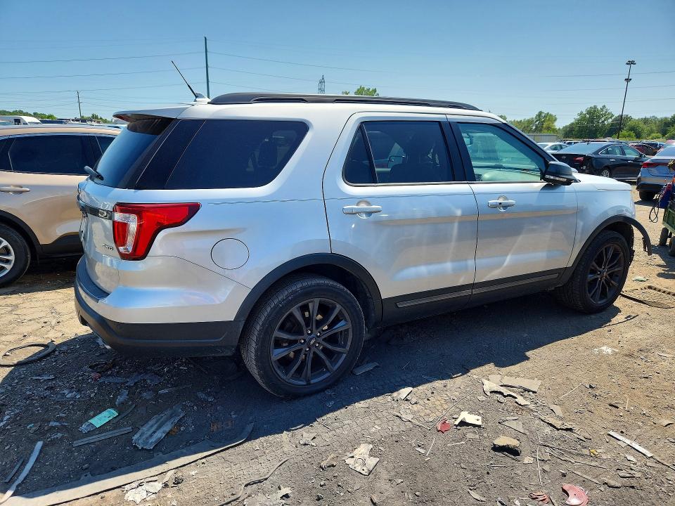 63860096 :رقم المزاد ، 1FM5K8D80JGA78894 vin ، 2018 Ford Explorer مزاد بيع