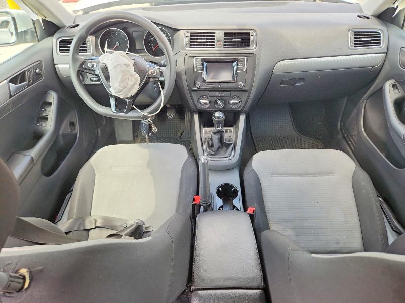66254256 :رقم المزاد ، 3VW167AJ5HM330337 vin ، 2017 Volkswagen Jetta مزاد بيع