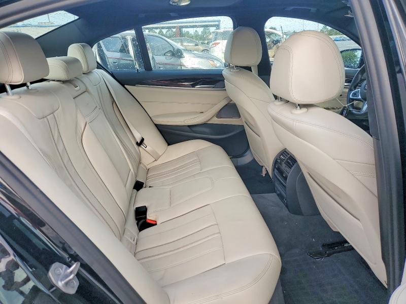 63535266 :رقم المزاد ، WBA13BJ08MCF15967 vin ، 2021 Bmw 530 مزاد بيع