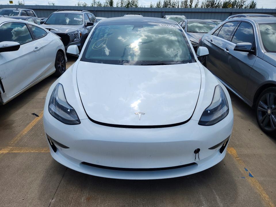 63641796 :رقم المزاد ، 5YJ3E1EA8MF100280 vin ، 2021 Tesla Model 3 مزاد بيع