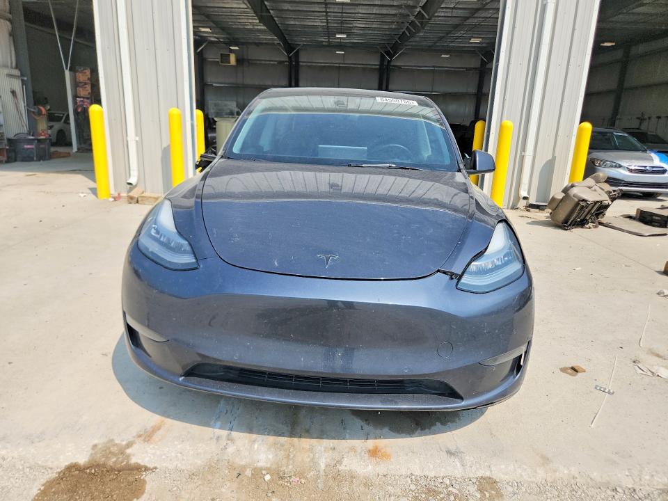 64550756 :رقم المزاد ، 5YJYGDEE5MF188595 vin ، 2021 Tesla Model Y مزاد بيع
