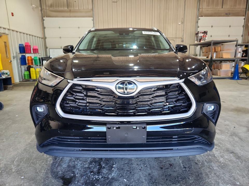Aukcja sprzedaży 2022 Toyota Highlander, vin: 5TDGZRBH4NS573421, numer aukcji: 63359646