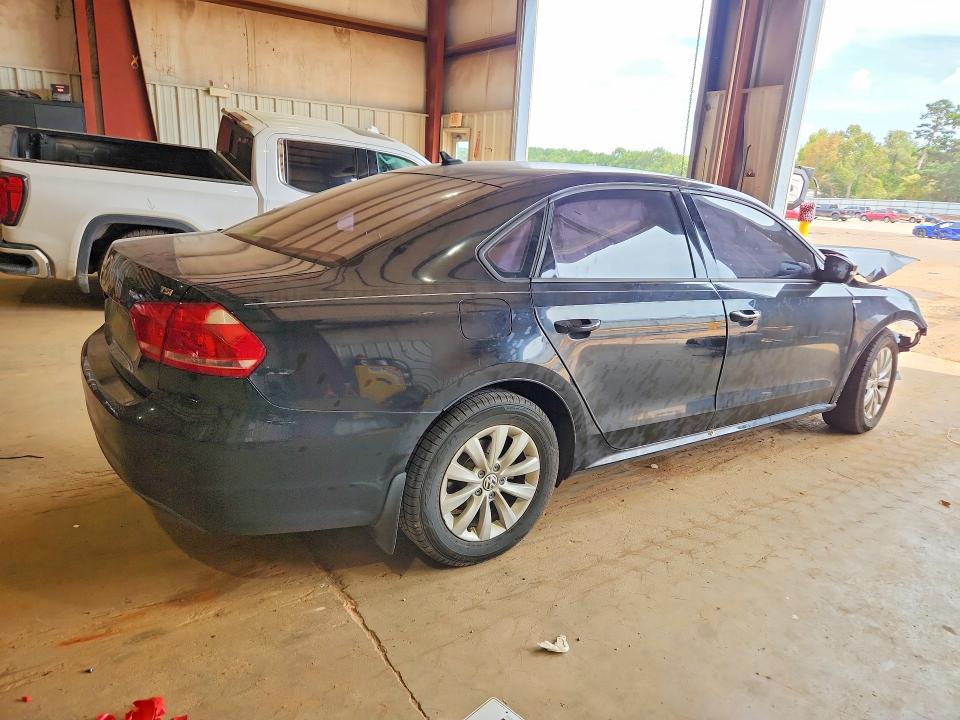 2015 Volkswagen Passat მანქანა იყიდება აუქციონზე, vin: 1VWAS7A39FC037584, აუქციონის ნომერი: 65878086