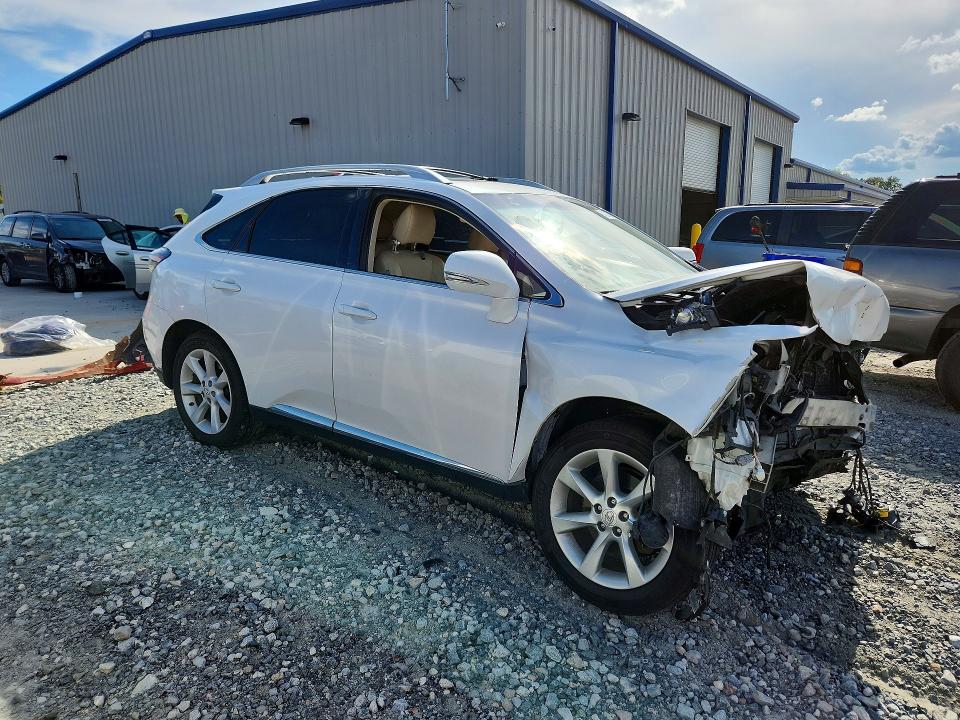 64231806 :رقم المزاد ، 2T2ZK1BA3BC053177 vin ، 2011 Lexus Rx مزاد بيع