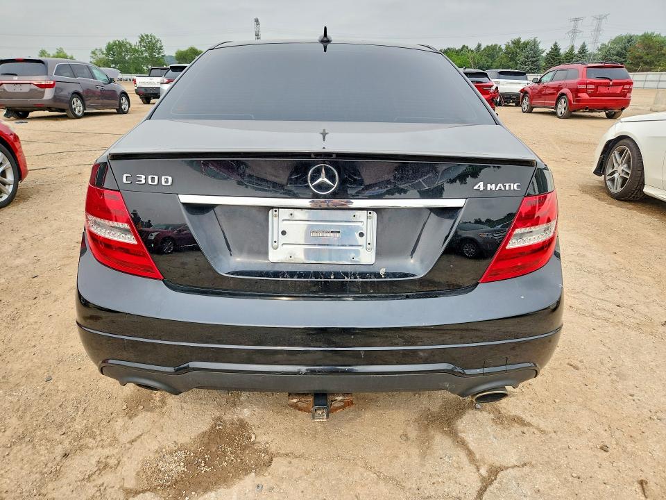 Продаж на аукціоні авто 2013 Mercedes-benz C, vin: WDDGF8AB8DG070733, номер лоту: 64588076