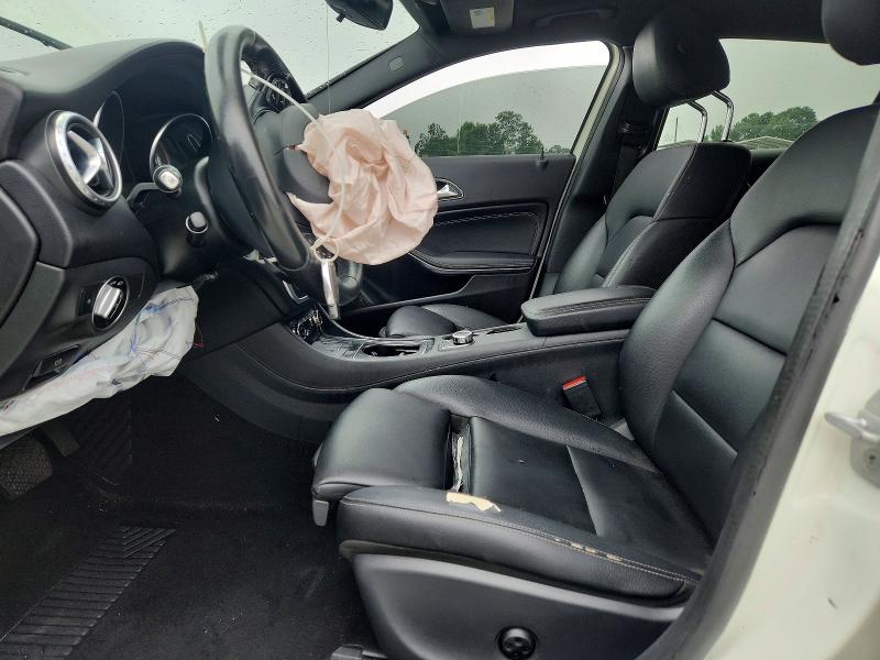 63994196 :رقم المزاد ، WDCTG4EB7HJ329398 vin ، 2017 Mercedes-benz Gla مزاد بيع