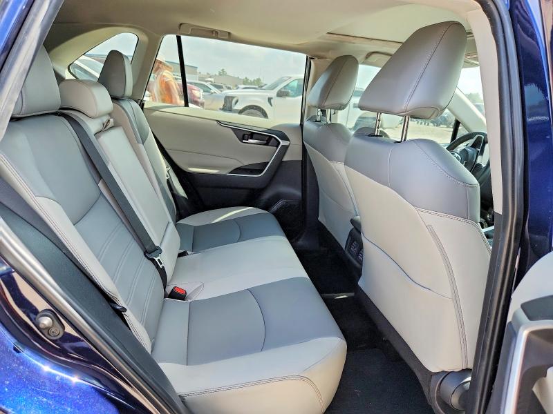 Продажа на аукционе авто 2024 Toyota Rav4, vin: 2T3C1RFV8RW302985, номер лота: 65187126