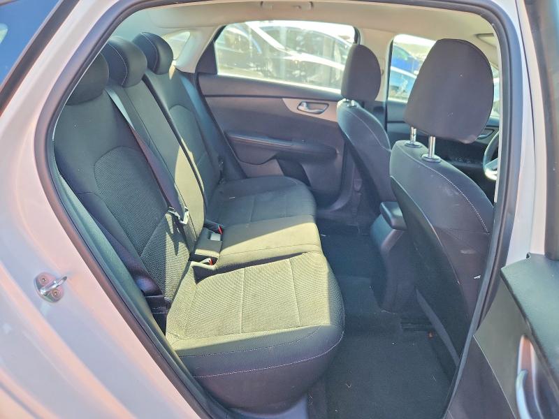 65348796 :رقم المزاد ، 3KPF24ADXKE035913 vin ، 2019 Kia Forte مزاد بيع