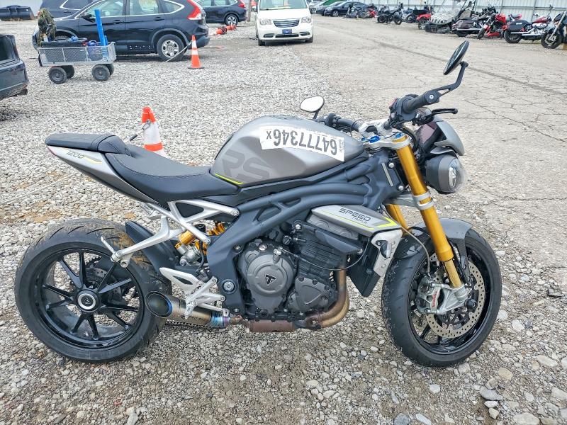 64777346 :رقم المزاد ، SMTP01ST6NTAG4089 vin ، 2022 Triumph Motorcycle Speed Triple مزاد بيع