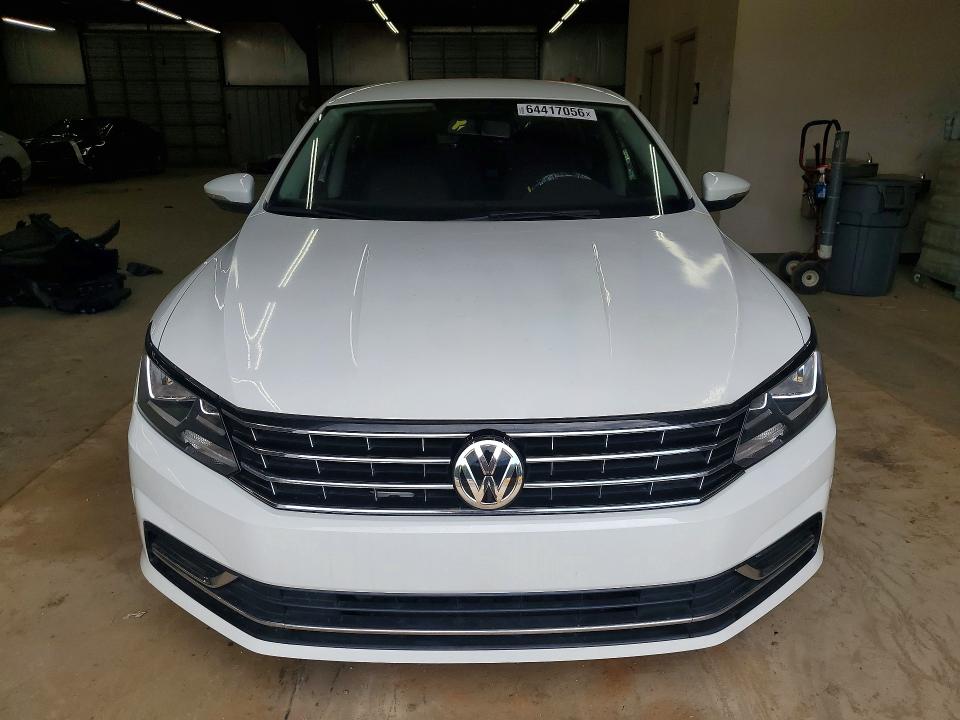 Aukcja sprzedaży 2017 Volkswagen Passat, vin: 1VWAT7A39HC043868, numer aukcji: 64417056