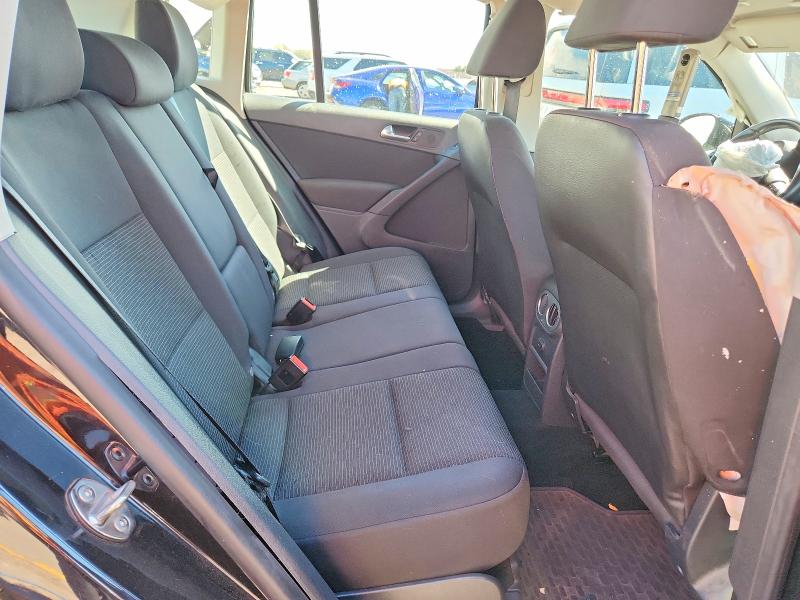 2017 Volkswagen Tiguan მანქანა იყიდება აუქციონზე, vin: WVGAV7AX1HK053957, აუქციონის ნომერი: 65283366