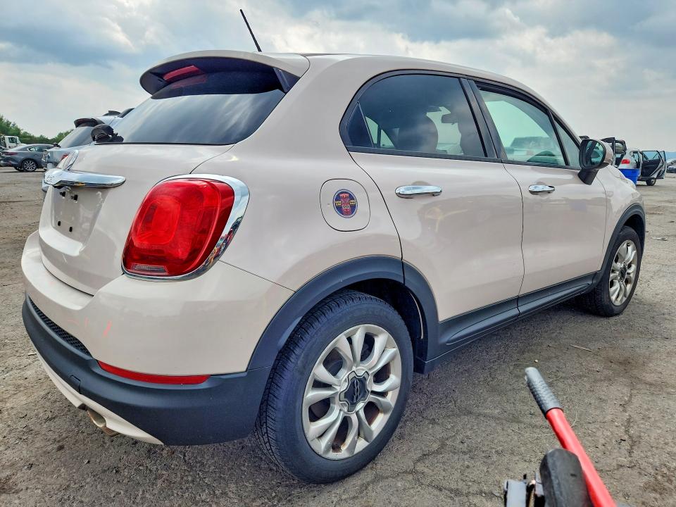 2016 Fiat 500x მანქანა იყიდება აუქციონზე, vin: ZFBCFXBT5GP381649, აუქციონის ნომერი: 64577346