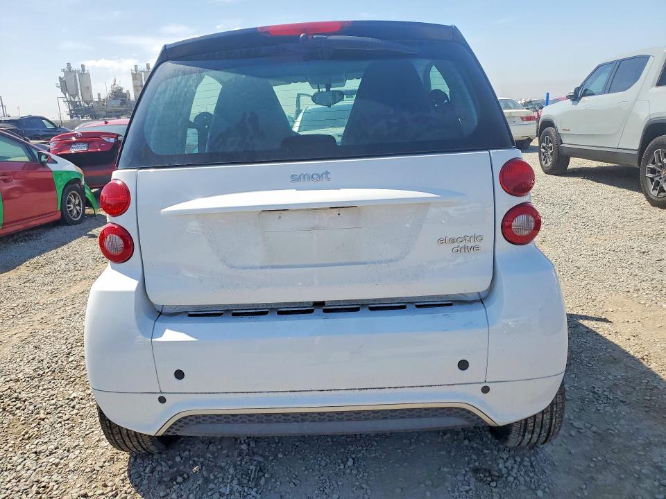 Продаж на аукціоні авто 2016 Smart Fortwo, vin: WMEEJ9AA8GK843247, номер лоту: 66256326