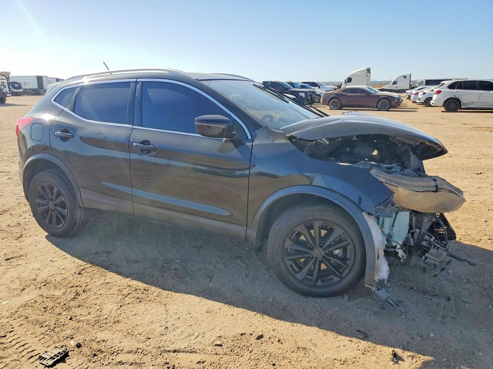 2017 Nissan Rogue Sport მანქანა იყიდება აუქციონზე, vin: JN1BJ1CP1HW034576, აუქციონის ნომერი: 66311386