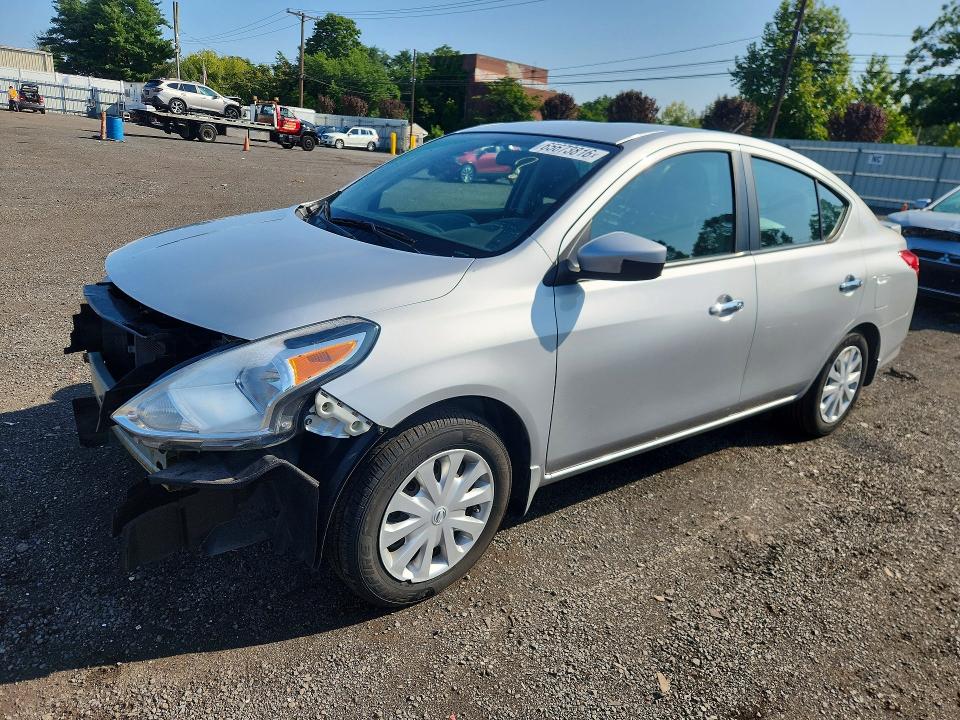 Auction sale of the 2015 Nissan Versa, vin: 3N1CN7AP4FL860887, lot number: 65673816