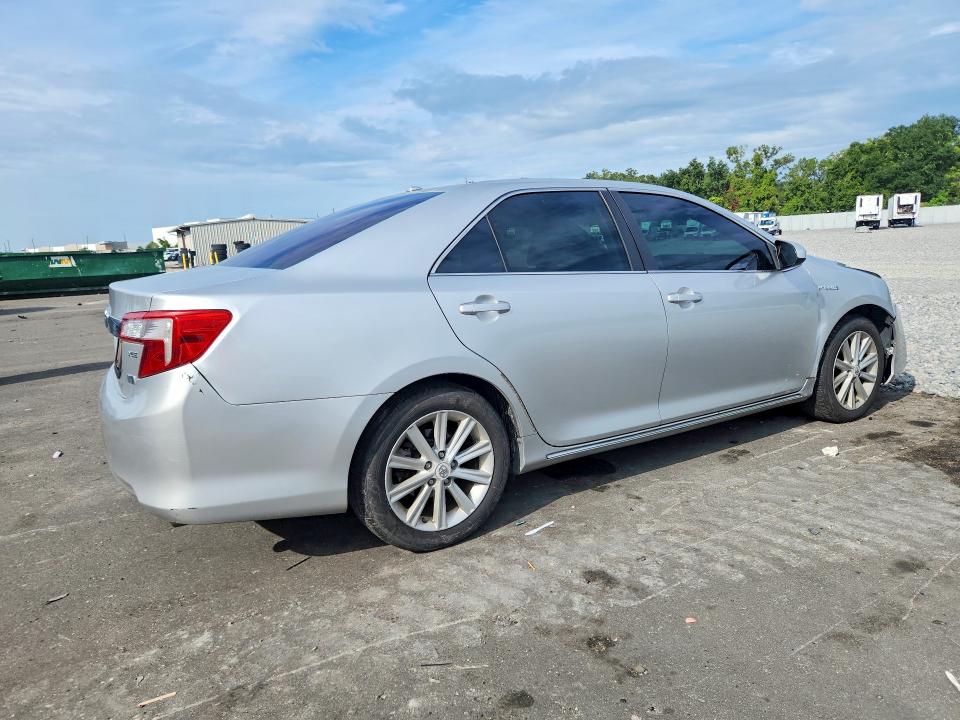 63649506 :رقم المزاد ، 4T1BD1FK5CU062899 vin ، 2012 Toyota Camry مزاد بيع