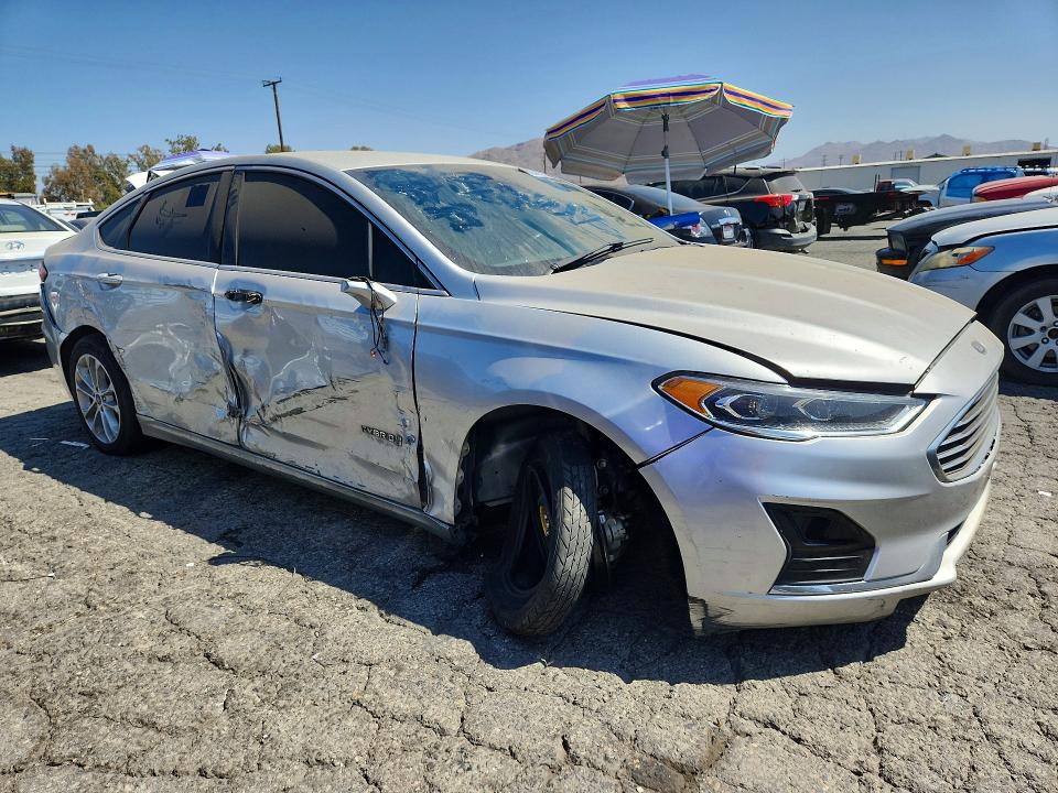 66508446 :رقم المزاد ، 3FA6P0MU5KR185562 vin ، 2019 Ford Fusion مزاد بيع