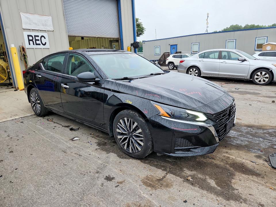 66379246 :رقم المزاد ، 1N4BL4DV5PN317076 vin ، 2023 Nissan Altima مزاد بيع
