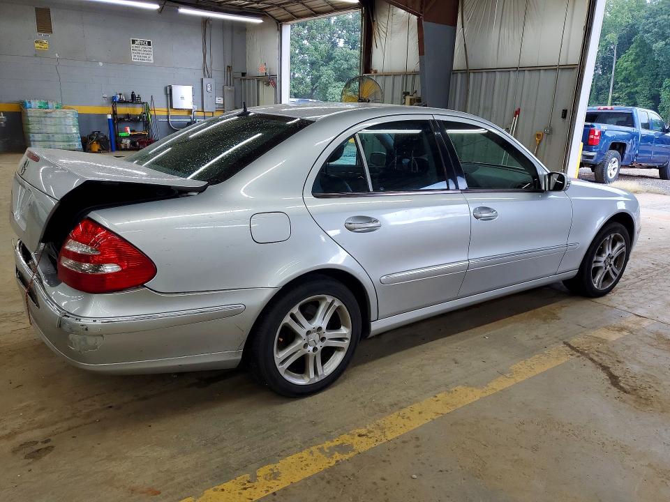 63846686 :رقم المزاد ، WDBUF56J46A828549 vin ، 2006 Mercedes-benz E مزاد بيع