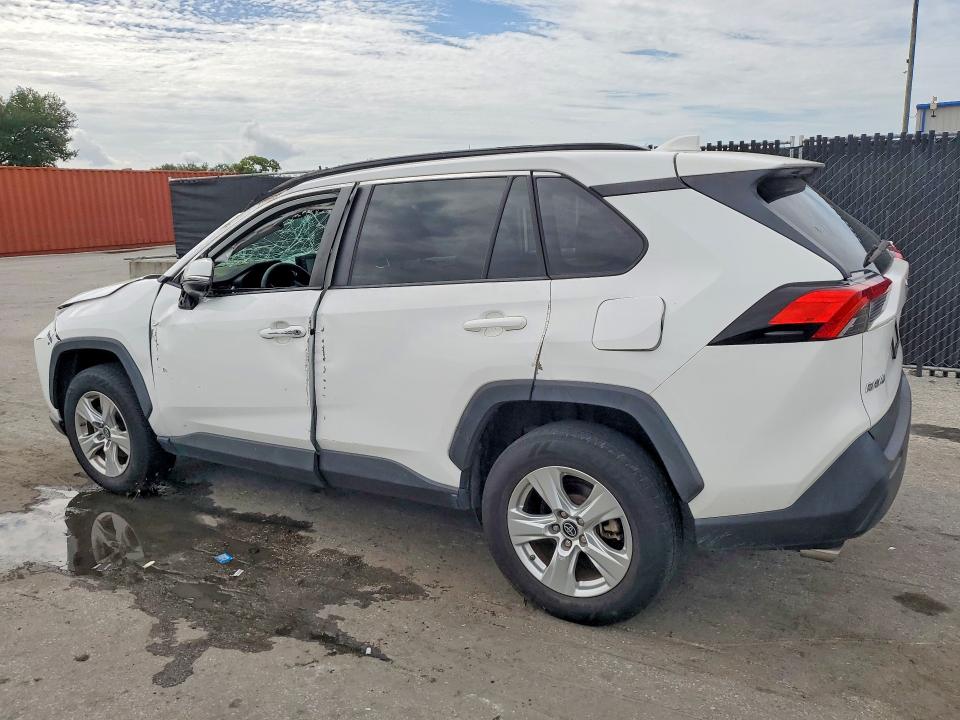 Продажа на аукционе авто 2019 Toyota Rav4, vin: 2T3W1RFV7KC015836, номер лота: 63181636