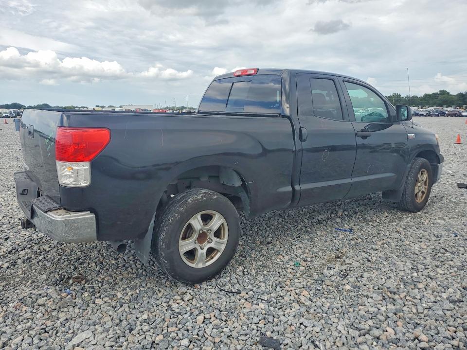 63526836 :رقم المزاد ، 5TFRY5F13BX102609 vin ، 2011 Toyota Tundra مزاد بيع