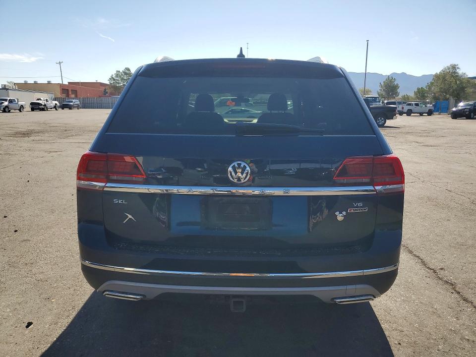 Продажа на аукционе авто 2018 Volkswagen Atlas, vin: 1V2NR2CA4JC528683, номер лота: 65405306