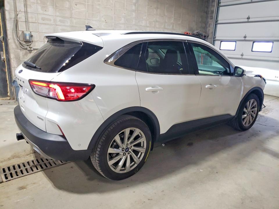 65647186 :رقم المزاد ، 1FMCU9J90NUA57037 vin ، 2022 Ford Escape مزاد بيع