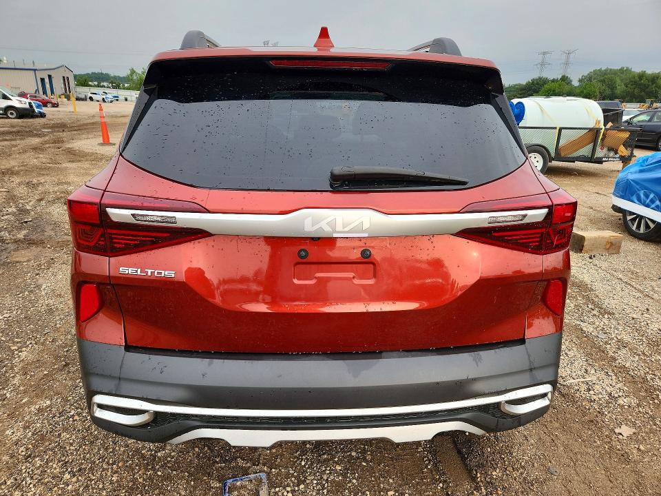 64908566 :رقم المزاد ، KNDEUCA25N7270853 vin ، 2022 Kia Seltos مزاد بيع