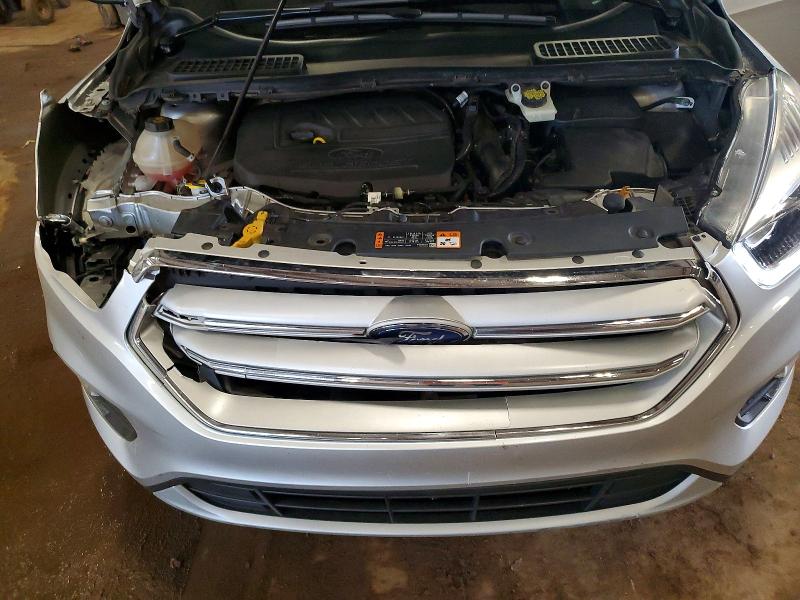 Продаж на аукціоні авто 2018 Ford Escape, vin: 1FMCU0HD1JUB70558, номер лоту: 64287896