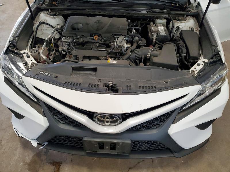 63223696 :رقم المزاد ، 4T1B11HK9KU274905 vin ، 2019 Toyota Camry مزاد بيع