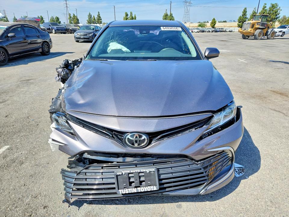 2021 Toyota Camry მანქანა იყიდება აუქციონზე, vin: 4T1C11AK1MU418304, აუქციონის ნომერი: 64958556
