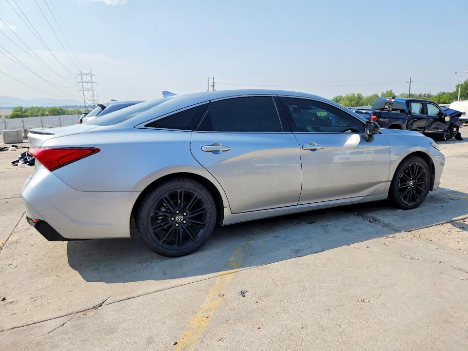 64219556 :رقم المزاد ، 4T1GZ1FB5NU087179 vin ، 2022 Toyota Avalon مزاد بيع