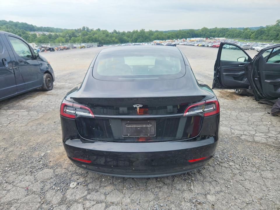 65057666 :رقم المزاد ، 5YJ3E1EAXMF915144 vin ، 2021 Tesla Model 3 مزاد بيع