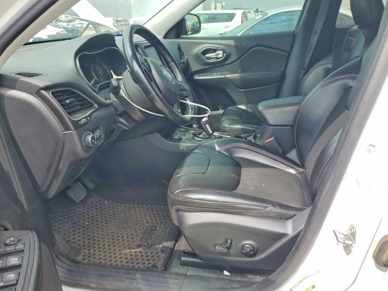 65134156 :رقم المزاد ، 1C4PJMBX3LD578846 vin ، 2020 Jeep Cherokee مزاد بيع
