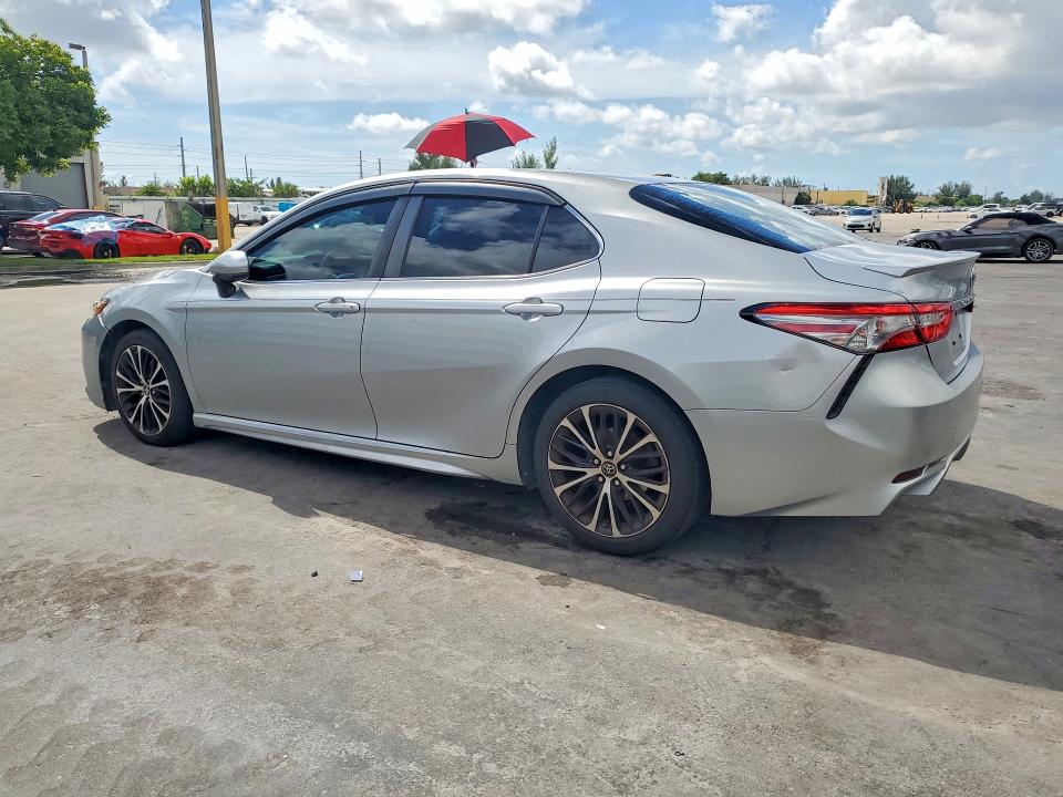 Продаж на аукціоні авто 2018 Toyota Camry, vin: 4T1B11HK6JU117900, номер лоту: 67186496